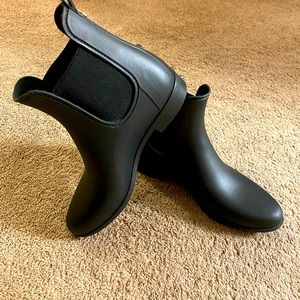 Sam Edelman Waterproof rain boots
